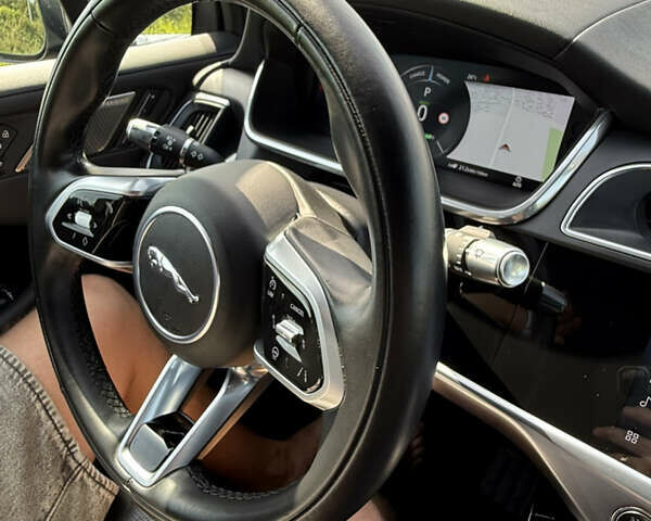 Серый Ягуар I-Pace, объемом двигателя 0 л и пробегом 111 тыс. км за 32990 $, фото 20 на Automoto.ua