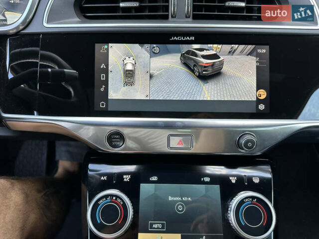 Серый Ягуар I-Pace, объемом двигателя 0 л и пробегом 83 тыс. км за 31900 $, фото 35 на Automoto.ua