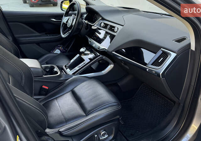 Серый Ягуар I-Pace, объемом двигателя 0 л и пробегом 85 тыс. км за 34999 $, фото 31 на Automoto.ua