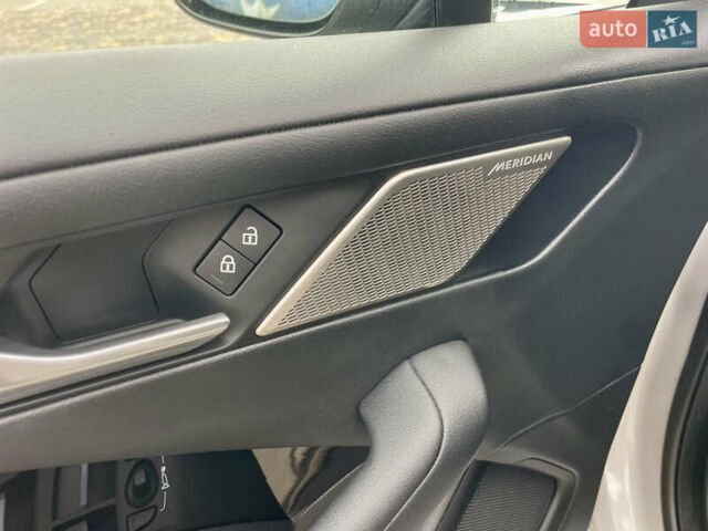 Серый Ягуар I-Pace, объемом двигателя 0 л и пробегом 79 тыс. км за 30500 $, фото 61 на Automoto.ua