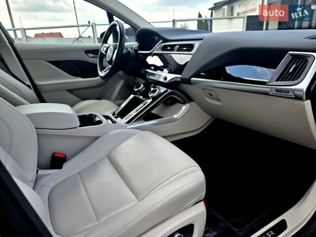 Сірий Ягуар I-Pace, об'ємом двигуна 0 л та пробігом 70 тис. км за 27900 $, фото 31 на Automoto.ua