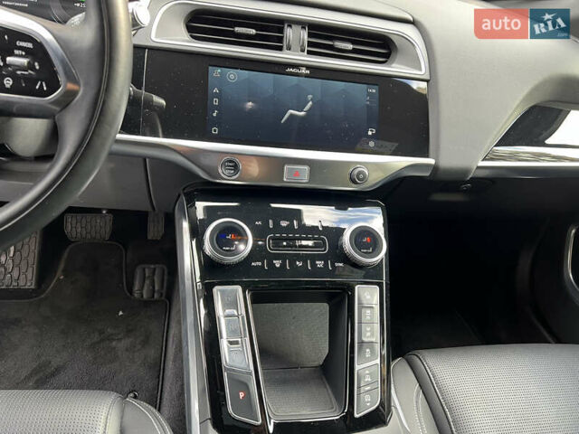 Серый Ягуар I-Pace, объемом двигателя 0 л и пробегом 49 тыс. км за 35900 $, фото 18 на Automoto.ua