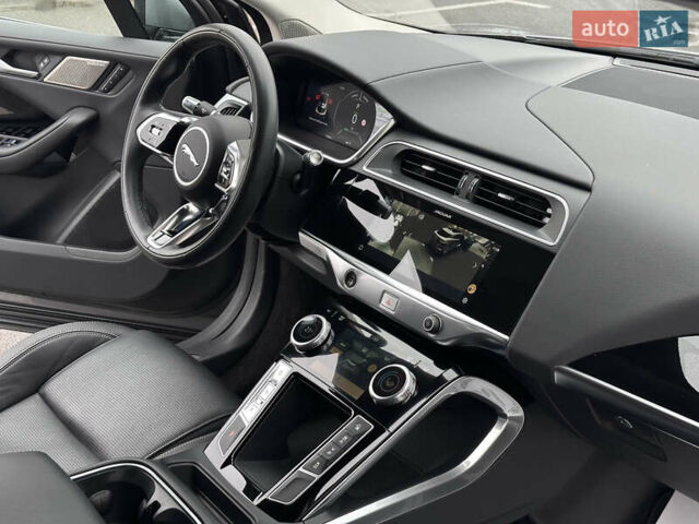 Серый Ягуар I-Pace, объемом двигателя 0 л и пробегом 118 тыс. км за 25900 $, фото 49 на Automoto.ua