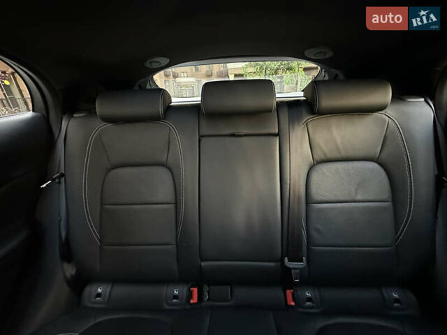 Серый Ягуар I-Pace, объемом двигателя 0 л и пробегом 82 тыс. км за 30900 $, фото 59 на Automoto.ua