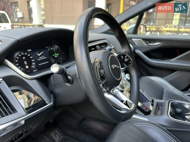 Серый Ягуар I-Pace, объемом двигателя 0 л и пробегом 82 тыс. км за 30900 $, фото 49 на Automoto.ua