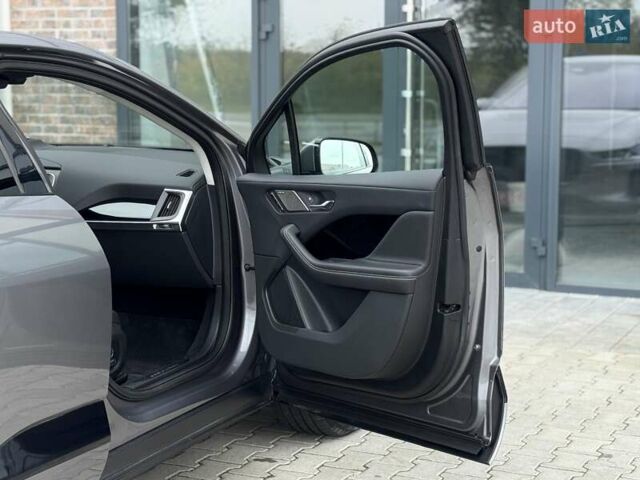 Серый Ягуар I-Pace, объемом двигателя 0 л и пробегом 91 тыс. км за 28900 $, фото 64 на Automoto.ua