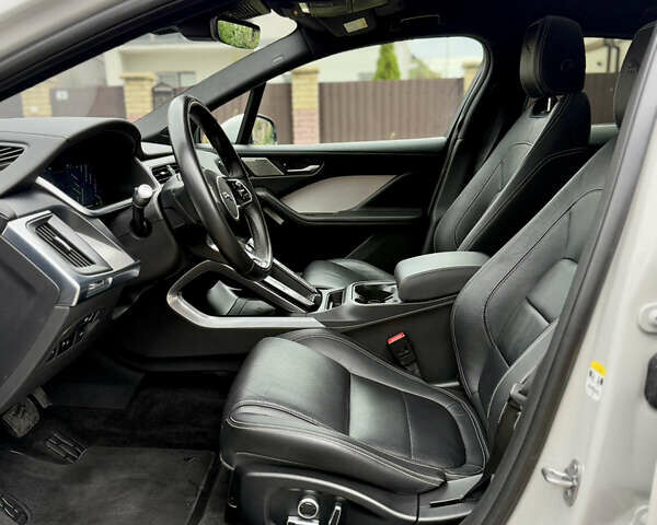 Серый Ягуар I-Pace, объемом двигателя 0 л и пробегом 85 тыс. км за 31999 $, фото 43 на Automoto.ua