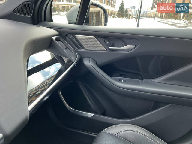 Серый Ягуар I-Pace, объемом двигателя 0 л и пробегом 49 тыс. км за 35900 $, фото 21 на Automoto.ua