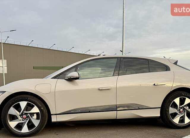 Серый Ягуар I-Pace, объемом двигателя 0 л и пробегом 85 тыс. км за 31999 $, фото 13 на Automoto.ua