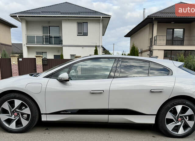 Серый Ягуар I-Pace, объемом двигателя 0 л и пробегом 85 тыс. км за 31999 $, фото 2 на Automoto.ua