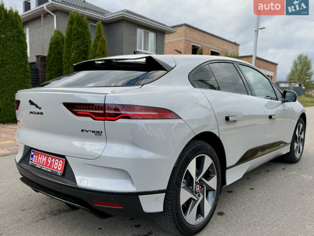 Серый Ягуар I-Pace, объемом двигателя 0 л и пробегом 85 тыс. км за 31999 $, фото 5 на Automoto.ua