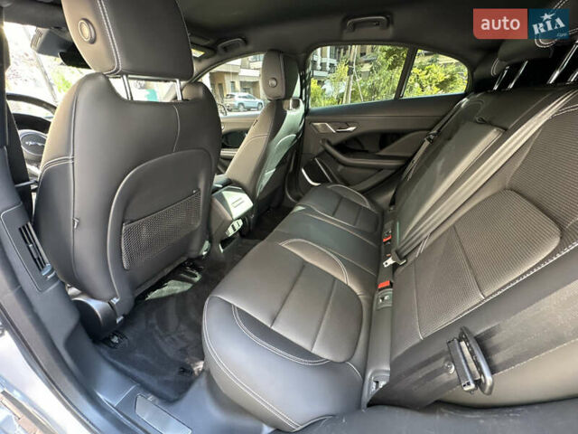 Серый Ягуар I-Pace, объемом двигателя 0 л и пробегом 88 тыс. км за 35500 $, фото 34 на Automoto.ua
