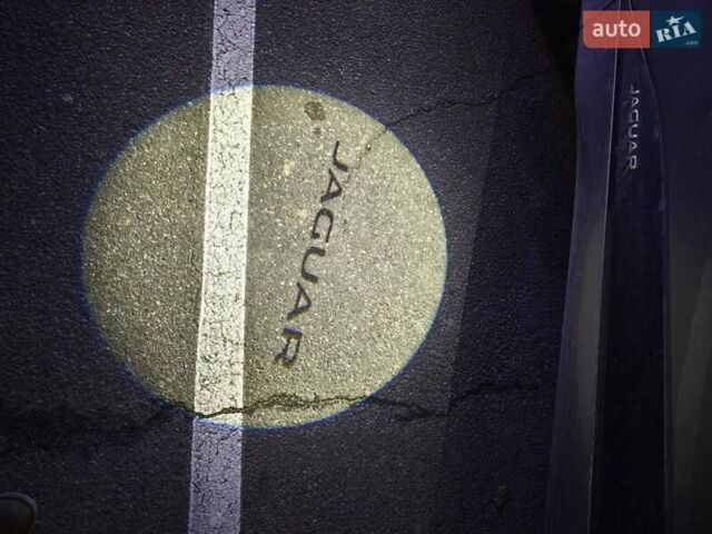 Серый Ягуар I-Pace, объемом двигателя 0 л и пробегом 140 тыс. км за 29999 $, фото 44 на Automoto.ua