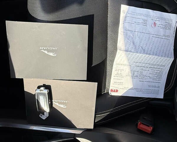Серый Ягуар I-Pace, объемом двигателя 0 л и пробегом 111 тыс. км за 32990 $, фото 45 на Automoto.ua