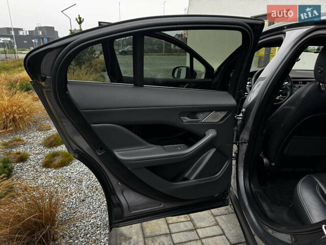Серый Ягуар I-Pace, объемом двигателя 0 л и пробегом 98 тыс. км за 29700 $, фото 28 на Automoto.ua