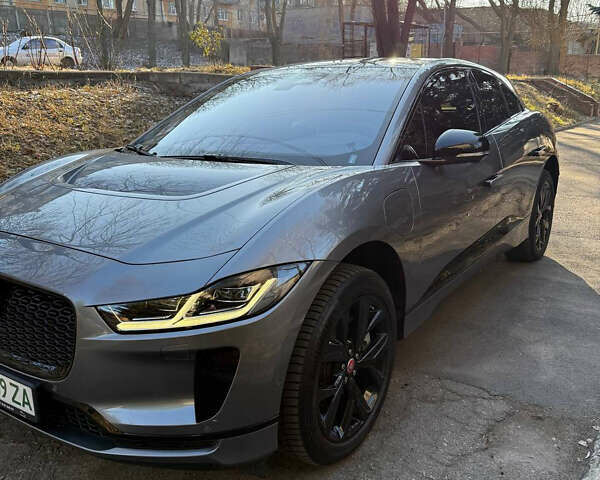 Серый Ягуар I-Pace, объемом двигателя 0 л и пробегом 49 тыс. км за 56500 $, фото 3 на Automoto.ua