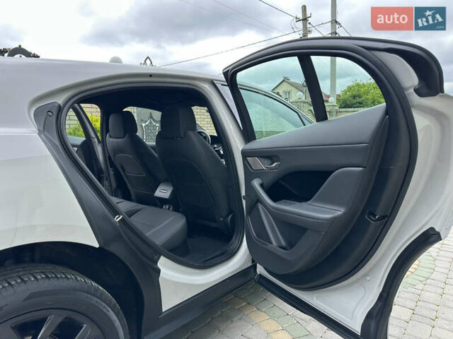Серый Ягуар I-Pace, объемом двигателя 0 л и пробегом 115 тыс. км за 27000 $, фото 89 на Automoto.ua