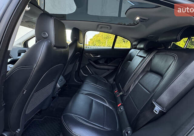 Серый Ягуар I-Pace, объемом двигателя 0 л и пробегом 85 тыс. км за 34999 $, фото 27 на Automoto.ua