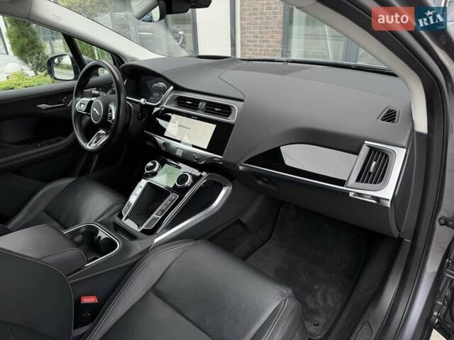 Серый Ягуар I-Pace, объемом двигателя 0 л и пробегом 91 тыс. км за 28900 $, фото 63 на Automoto.ua