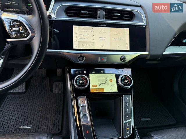 Серый Ягуар I-Pace, объемом двигателя 0 л и пробегом 49 тыс. км за 56500 $, фото 9 на Automoto.ua