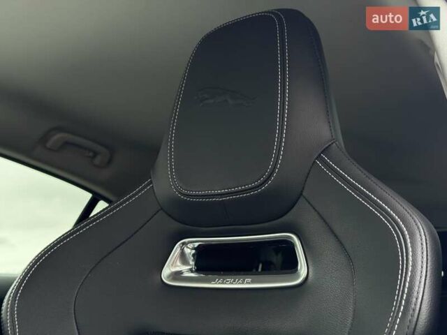 Серый Ягуар I-Pace, объемом двигателя 0 л и пробегом 91 тыс. км за 28900 $, фото 48 на Automoto.ua