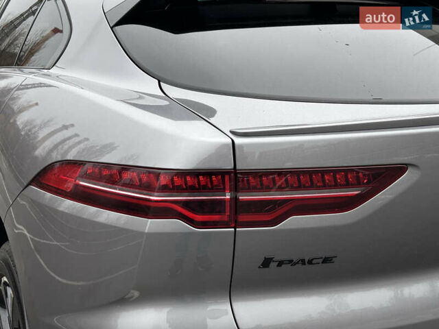 Серый Ягуар I-Pace, объемом двигателя 0 л и пробегом 118 тыс. км за 25900 $, фото 21 на Automoto.ua