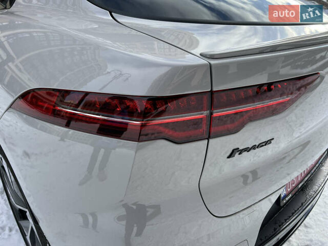 Серый Ягуар I-Pace, объемом двигателя 0 л и пробегом 49 тыс. км за 35900 $, фото 8 на Automoto.ua