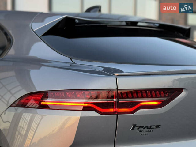 Серый Ягуар I-Pace, объемом двигателя 0 л и пробегом 89 тыс. км за 29300 $, фото 25 на Automoto.ua