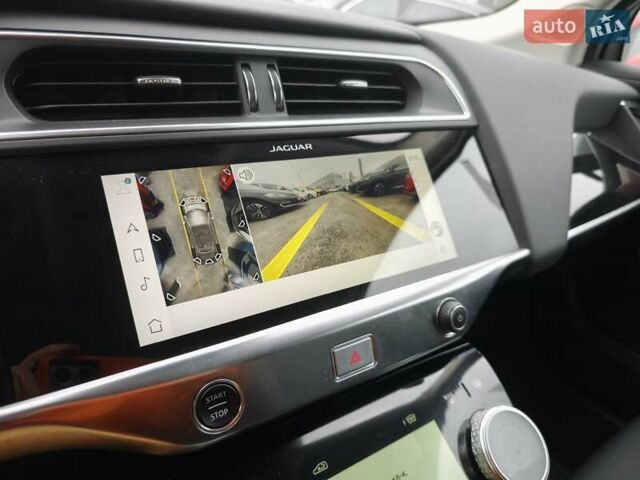 Серый Ягуар I-Pace, объемом двигателя 0 л и пробегом 140 тыс. км за 29999 $, фото 42 на Automoto.ua