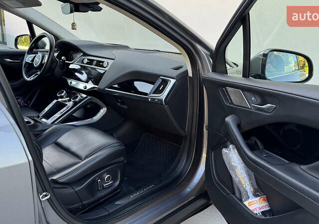 Серый Ягуар I-Pace, объемом двигателя 0 л и пробегом 85 тыс. км за 34999 $, фото 28 на Automoto.ua