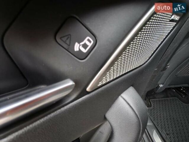 Серый Ягуар I-Pace, объемом двигателя 0 л и пробегом 140 тыс. км за 29999 $, фото 22 на Automoto.ua