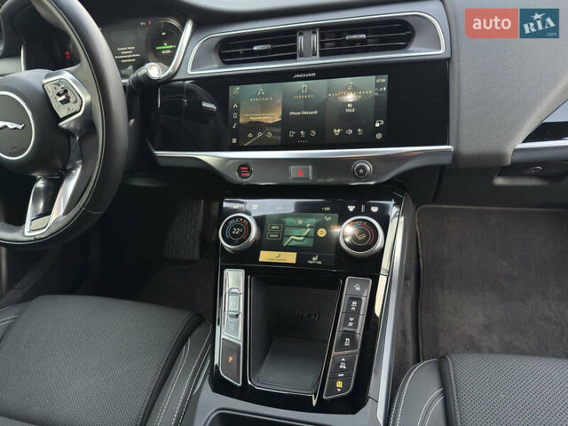 Серый Ягуар I-Pace, объемом двигателя 0 л и пробегом 86 тыс. км за 28300 $, фото 30 на Automoto.ua
