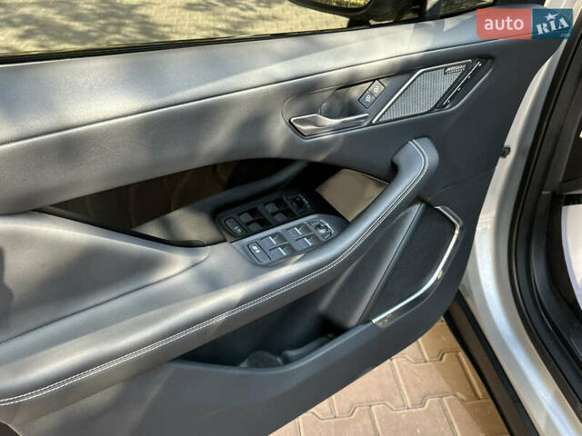 Серый Ягуар I-Pace, объемом двигателя 0 л и пробегом 88 тыс. км за 34900 $, фото 25 на Automoto.ua