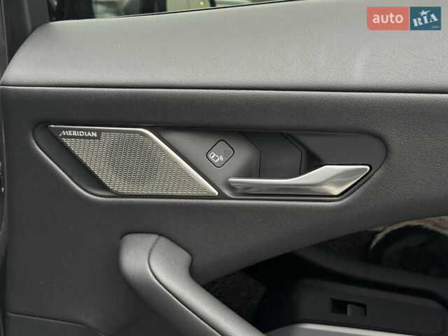 Серый Ягуар I-Pace, объемом двигателя 0 л и пробегом 118 тыс. км за 25900 $, фото 80 на Automoto.ua