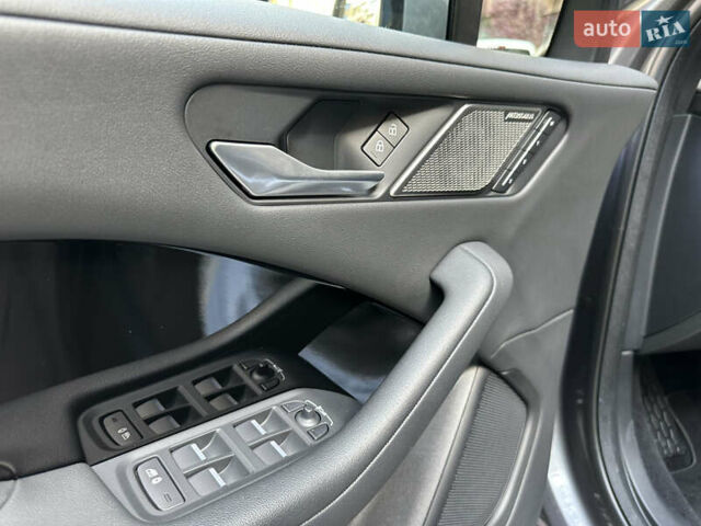 Серый Ягуар I-Pace, объемом двигателя 0 л и пробегом 82 тыс. км за 30900 $, фото 45 на Automoto.ua