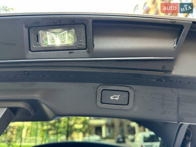 Серый Ягуар I-Pace, объемом двигателя 0 л и пробегом 82 тыс. км за 30900 $, фото 63 на Automoto.ua