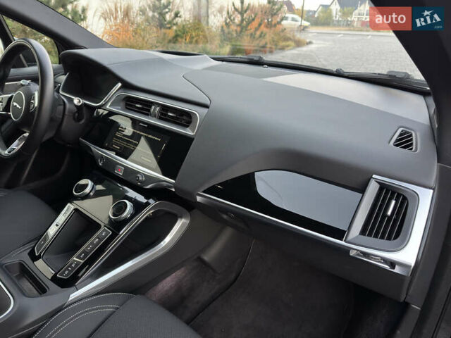 Серый Ягуар I-Pace, объемом двигателя 0 л и пробегом 86 тыс. км за 28300 $, фото 29 на Automoto.ua