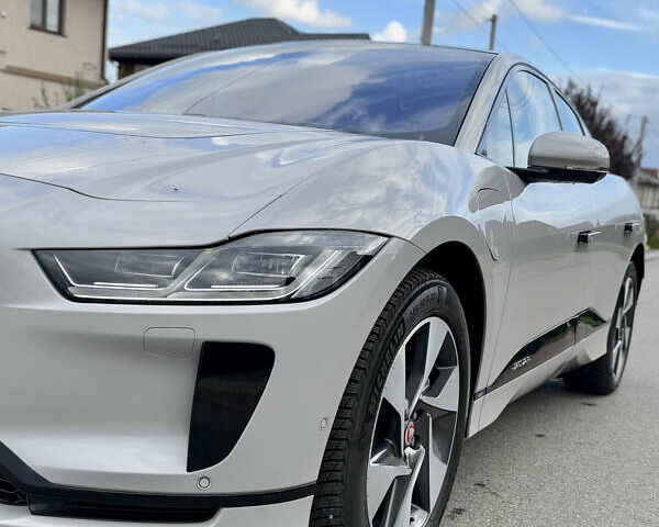 Серый Ягуар I-Pace, объемом двигателя 0 л и пробегом 85 тыс. км за 31999 $, фото 12 на Automoto.ua