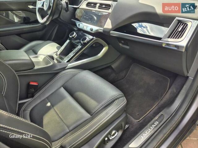 Серый Ягуар I-Pace, объемом двигателя 0 л и пробегом 17 тыс. км за 47000 $, фото 23 на Automoto.ua