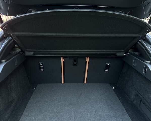 Серый Ягуар I-Pace, объемом двигателя 0 л и пробегом 13 тыс. км за 46400 $, фото 15 на Automoto.ua