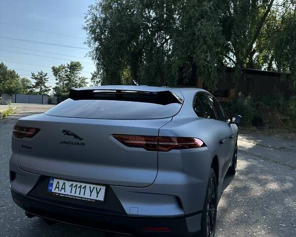 Серый Ягуар I-Pace, объемом двигателя 0 л и пробегом 13 тыс. км за 46400 $, фото 6 на Automoto.ua