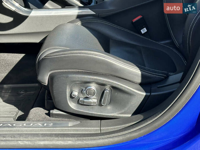 Синий Ягуар I-Pace, объемом двигателя 0 л и пробегом 31 тыс. км за 31500 $, фото 25 на Automoto.ua