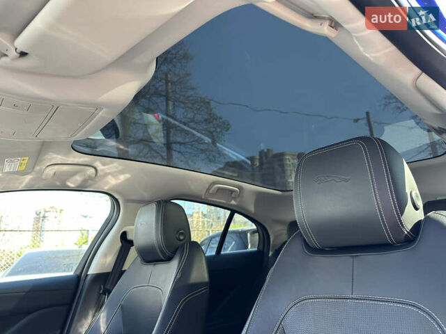 Синий Ягуар I-Pace, объемом двигателя 0 л и пробегом 31 тыс. км за 31500 $, фото 27 на Automoto.ua