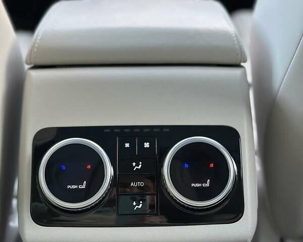 Синий Ягуар I-Pace, объемом двигателя 0 л и пробегом 81 тыс. км за 33790 $, фото 18 на Automoto.ua