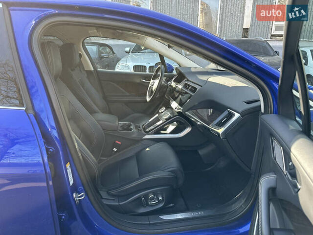 Синий Ягуар I-Pace, объемом двигателя 0 л и пробегом 31 тыс. км за 31500 $, фото 48 на Automoto.ua