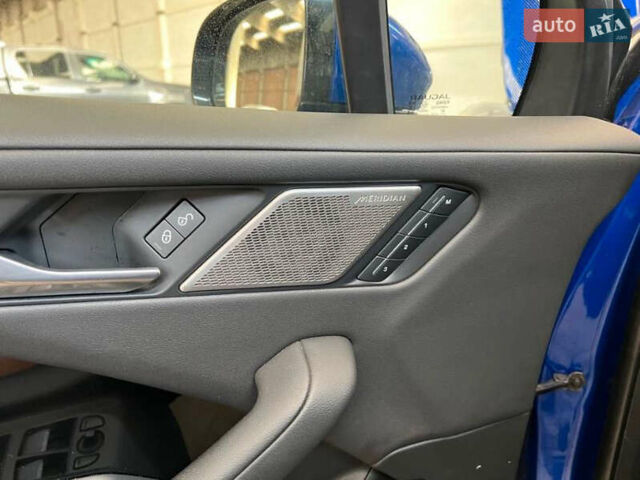 Синий Ягуар I-Pace, объемом двигателя 0 л и пробегом 65 тыс. км за 39000 $, фото 18 на Automoto.ua