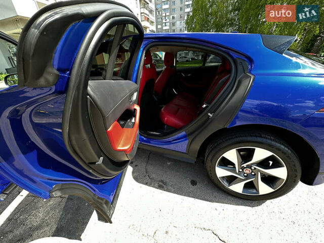 Синий Ягуар I-Pace, объемом двигателя 0 л и пробегом 32 тыс. км за 23400 $, фото 8 на Automoto.ua