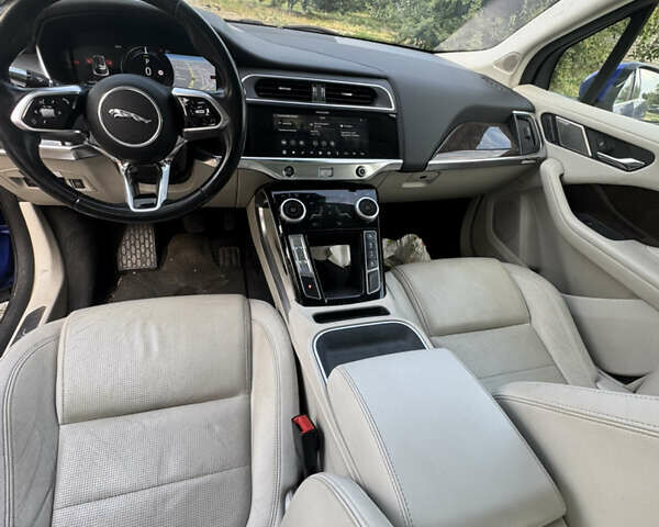 Синий Ягуар I-Pace, объемом двигателя 0 л и пробегом 87 тыс. км за 17400 $, фото 24 на Automoto.ua