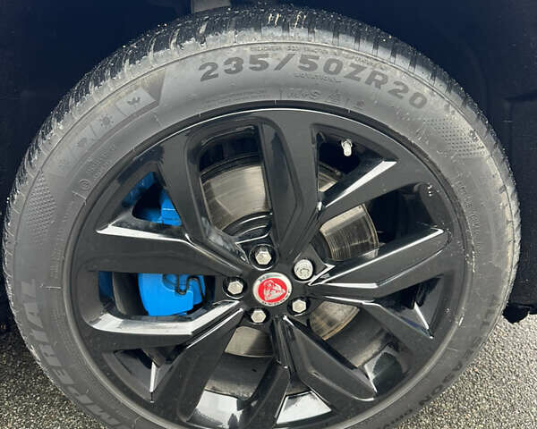 Синий Ягуар I-Pace, объемом двигателя 0 л и пробегом 87 тыс. км за 25000 $, фото 10 на Automoto.ua