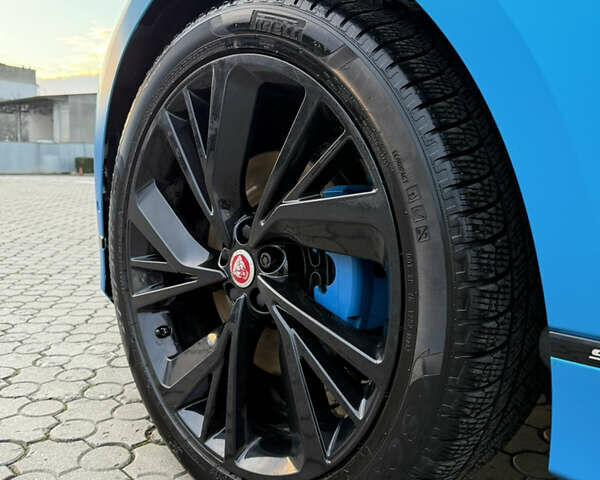 Синій Ягуар I-Pace, об'ємом двигуна 0 л та пробігом 114 тис. км за 30800 $, фото 10 на Automoto.ua